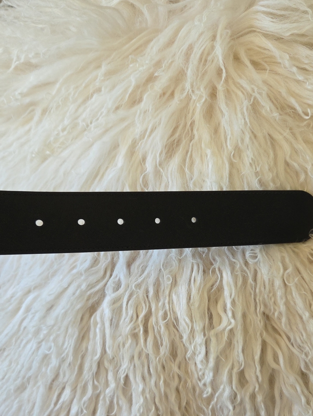 Black Leather Gucci Belt - Picture 4 of 4